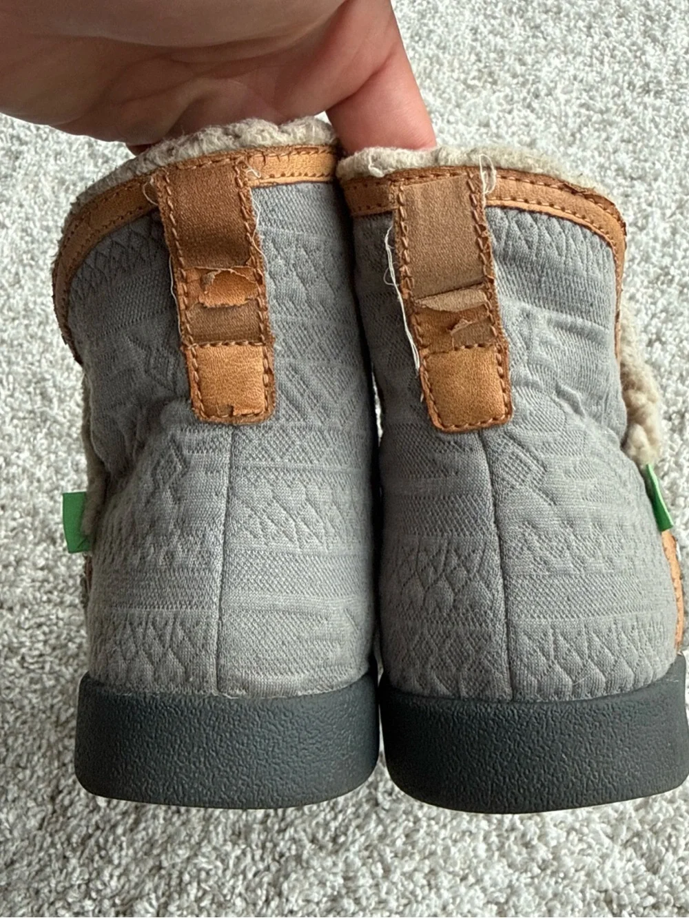Sanuk Bootah Women's Gray Fleece/Faux Fur Lined Bootie Slippers